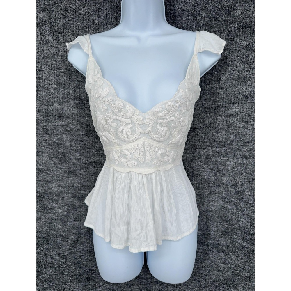 Shyanne Tank Top Womens M Cream Embroidered Sweetheart Peplum Cami Smocked‎